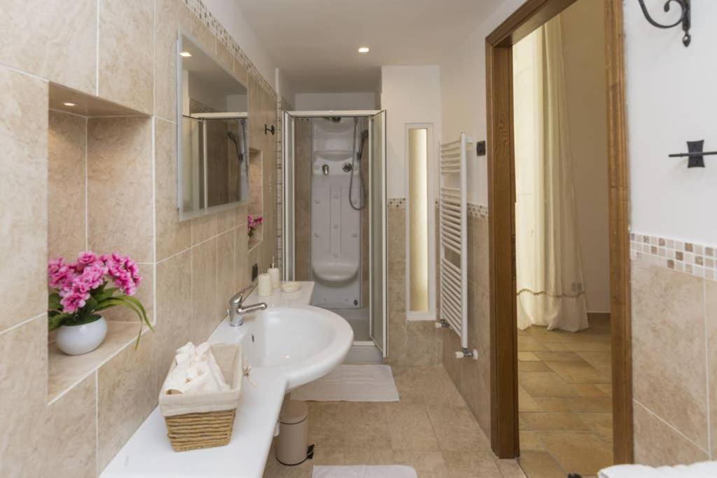 Sara Luxury Apartament 2 Sorrento Exterior photo